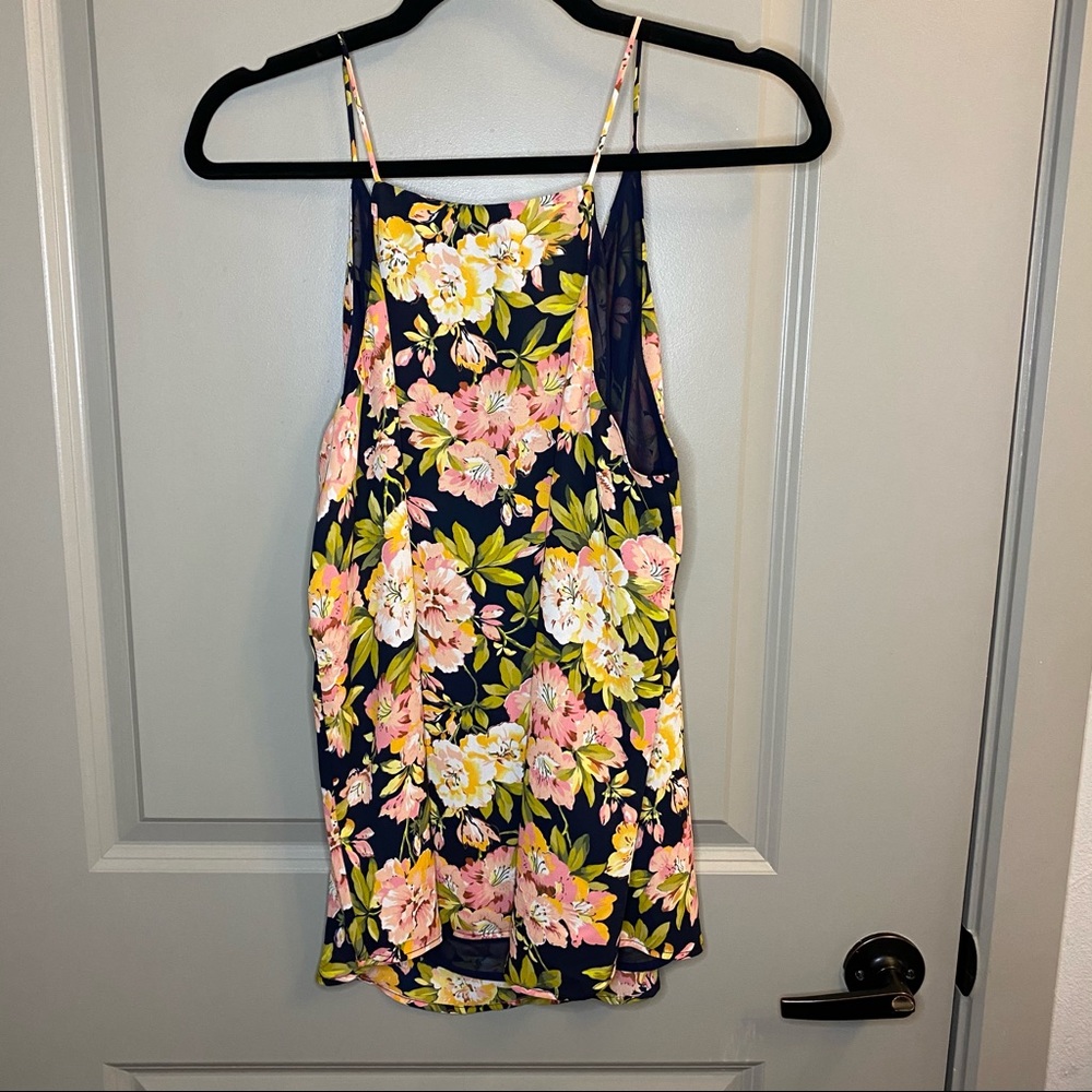 ๐๐๐SOLD ๐๐๐ Floral Spaghetti strap blouse - Picture 2 of 6